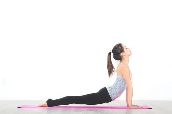 Kilo kaybı için yoga streç